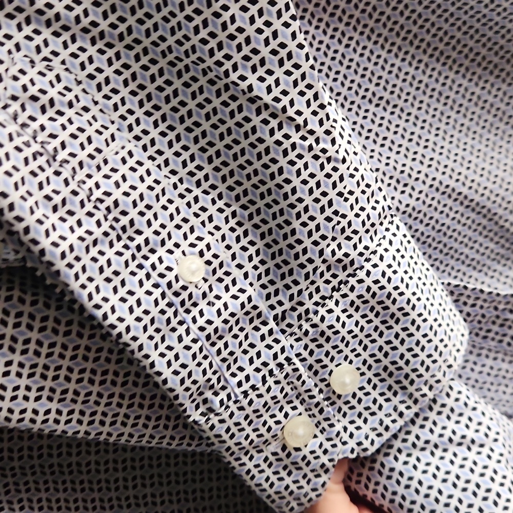 Men's Ariat Patterned Button Down Size Medium - image 4